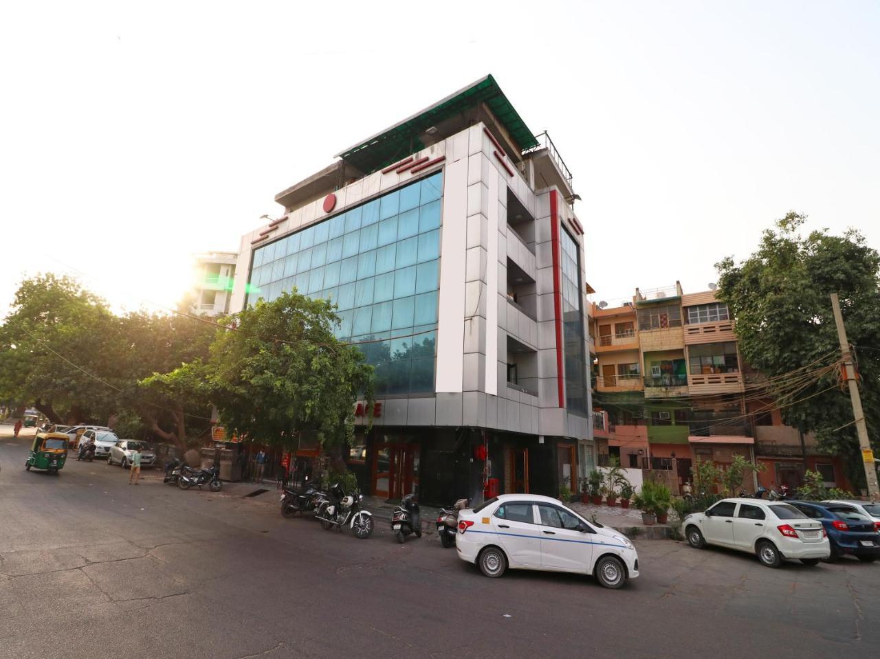 Oyo 2705 Hotel Preet Palace Ню Делхи Екстериор снимка